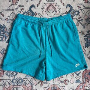 Nike Mens Standard Fit Above Knee Shorts - size Medium NWT